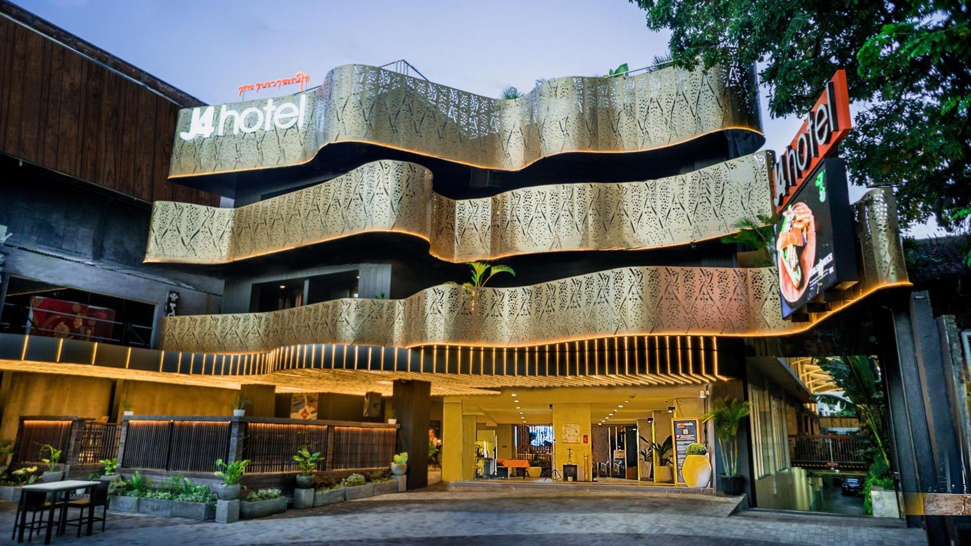 J4 Hotels Legian Dış mekan fotoğraf