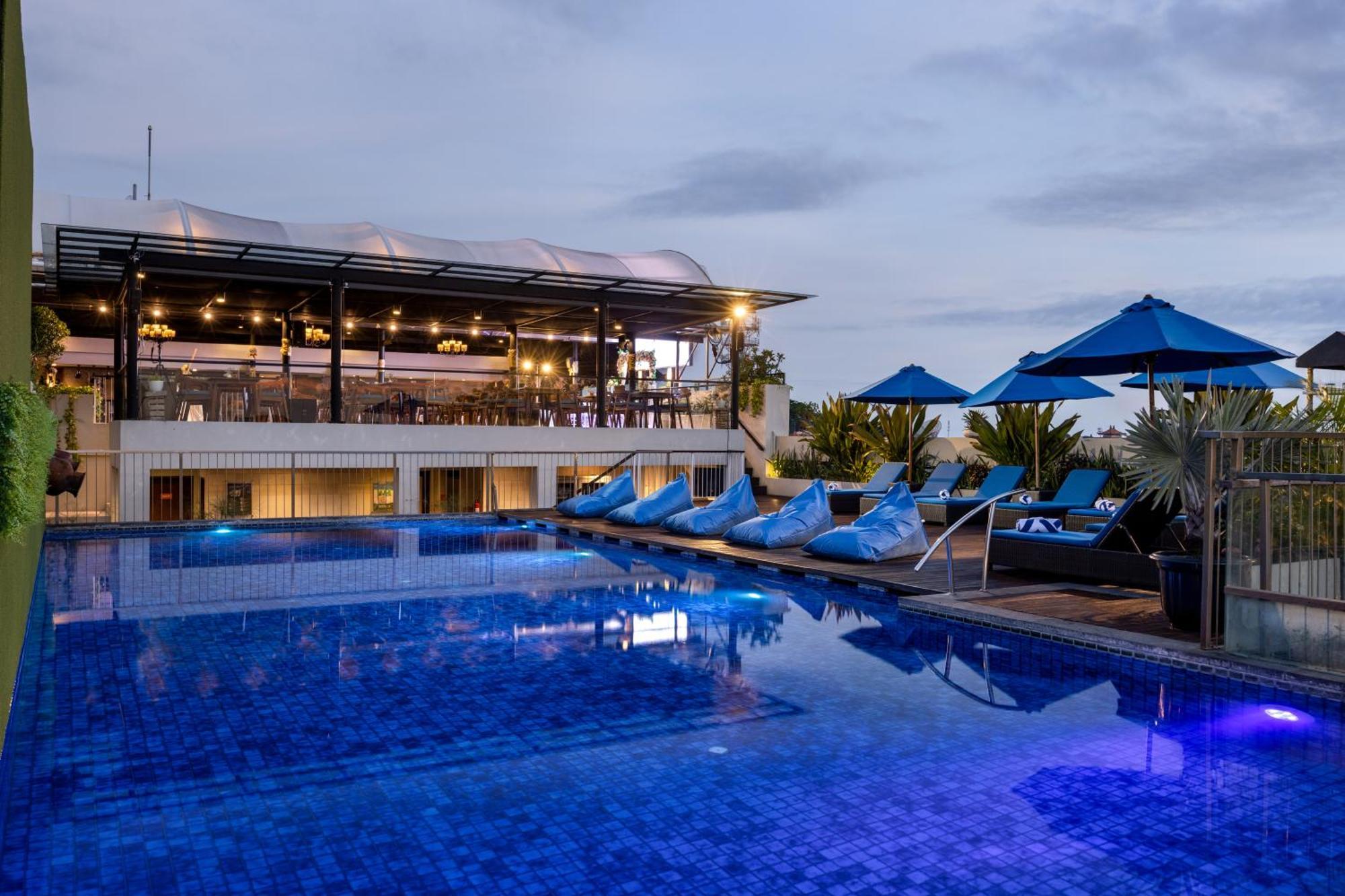 J4 Hotels Legian Dış mekan fotoğraf
